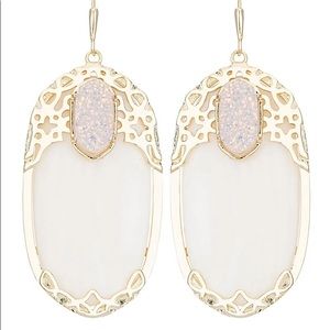 ISO!! Kendra Scott!! Not for sale!!